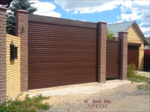 Ворота роллетные(Рольворота) Doorhan автоматические с радиоуправлением из профиля RH77M размер ш3000xв2500мм